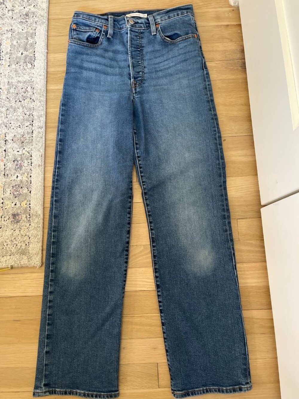 Levi's Ribcage Straight High Rise Button Fly Jeans medium Wash 29